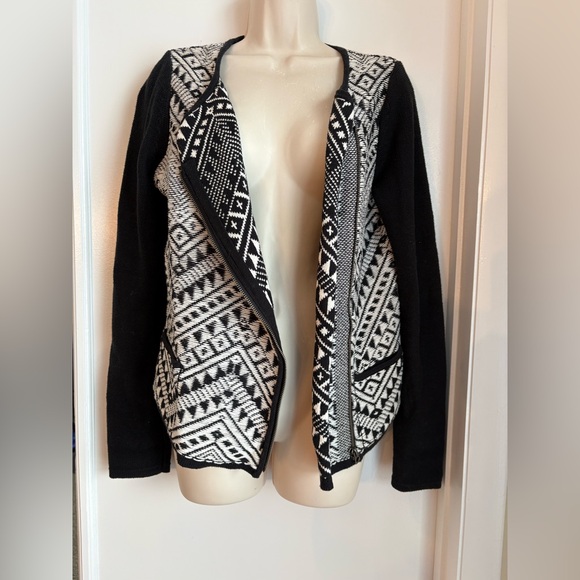 Lucky Brand Black and White Geometric Patterned Jacket Cardigan Sweater - Picture 3 of 7